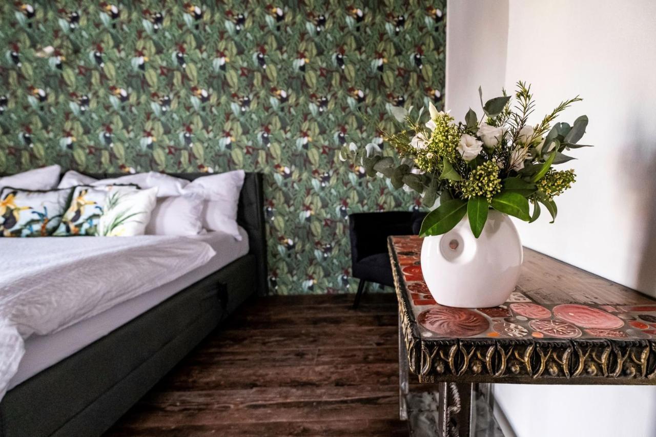 Knize Ferdinand Apartments Mikulov Kültér fotó