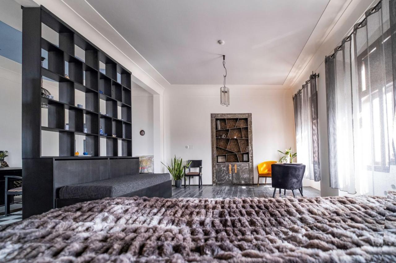 Knize Ferdinand Apartments Mikulov Kültér fotó