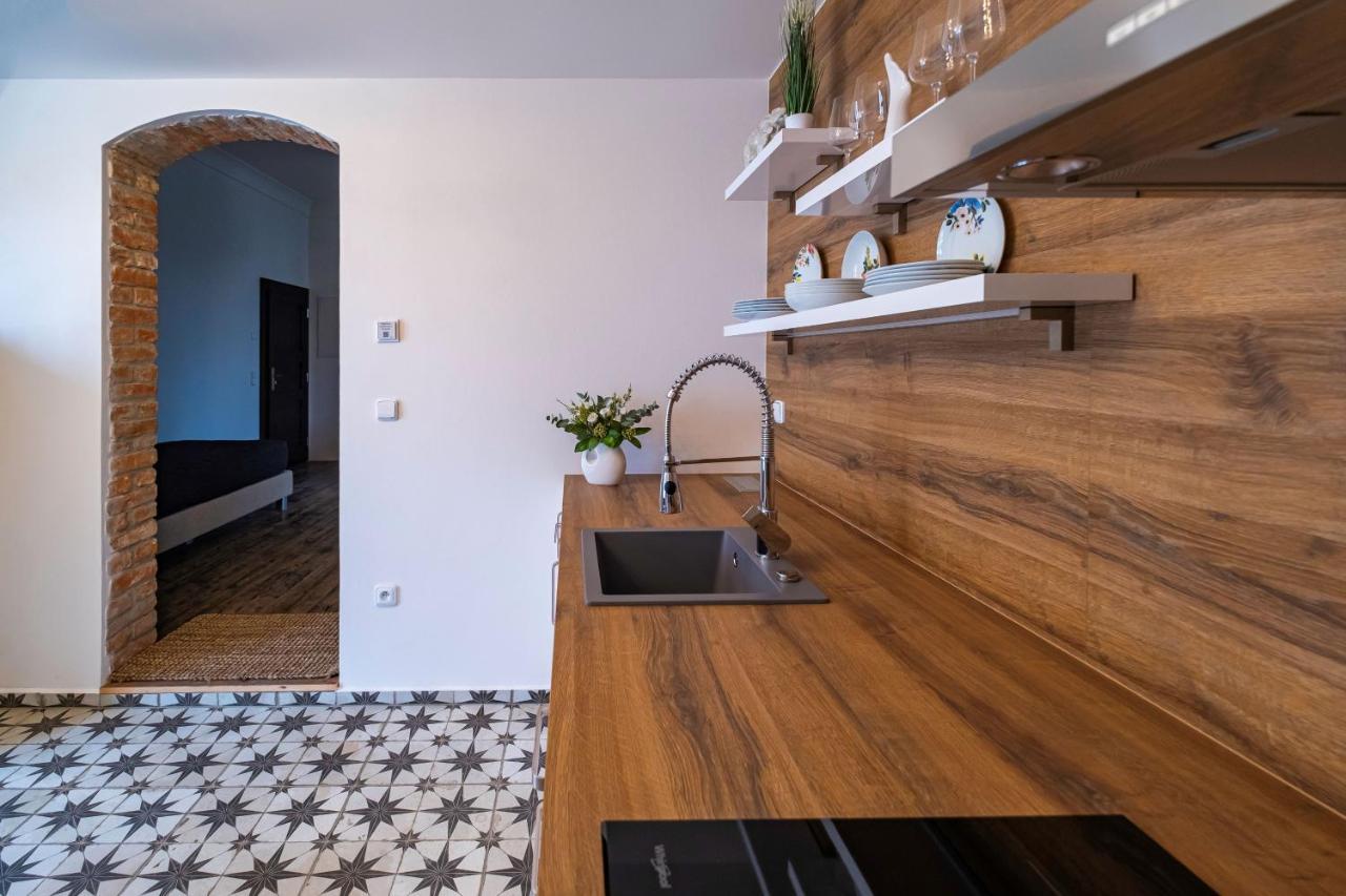 Knize Ferdinand Apartments Mikulov Kültér fotó