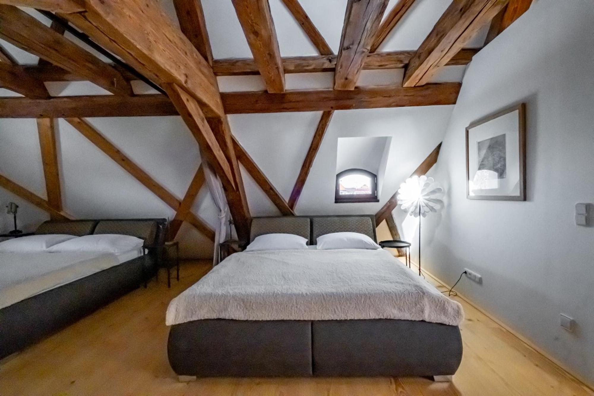 Knize Ferdinand Apartments Mikulov Kültér fotó