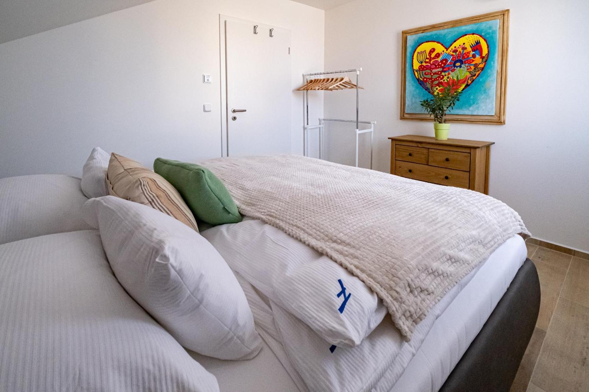 Knize Ferdinand Apartments Mikulov Kültér fotó