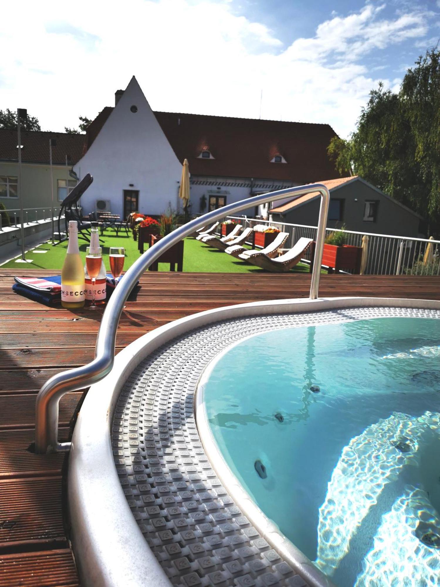 Knize Ferdinand Apartments Mikulov Kültér fotó